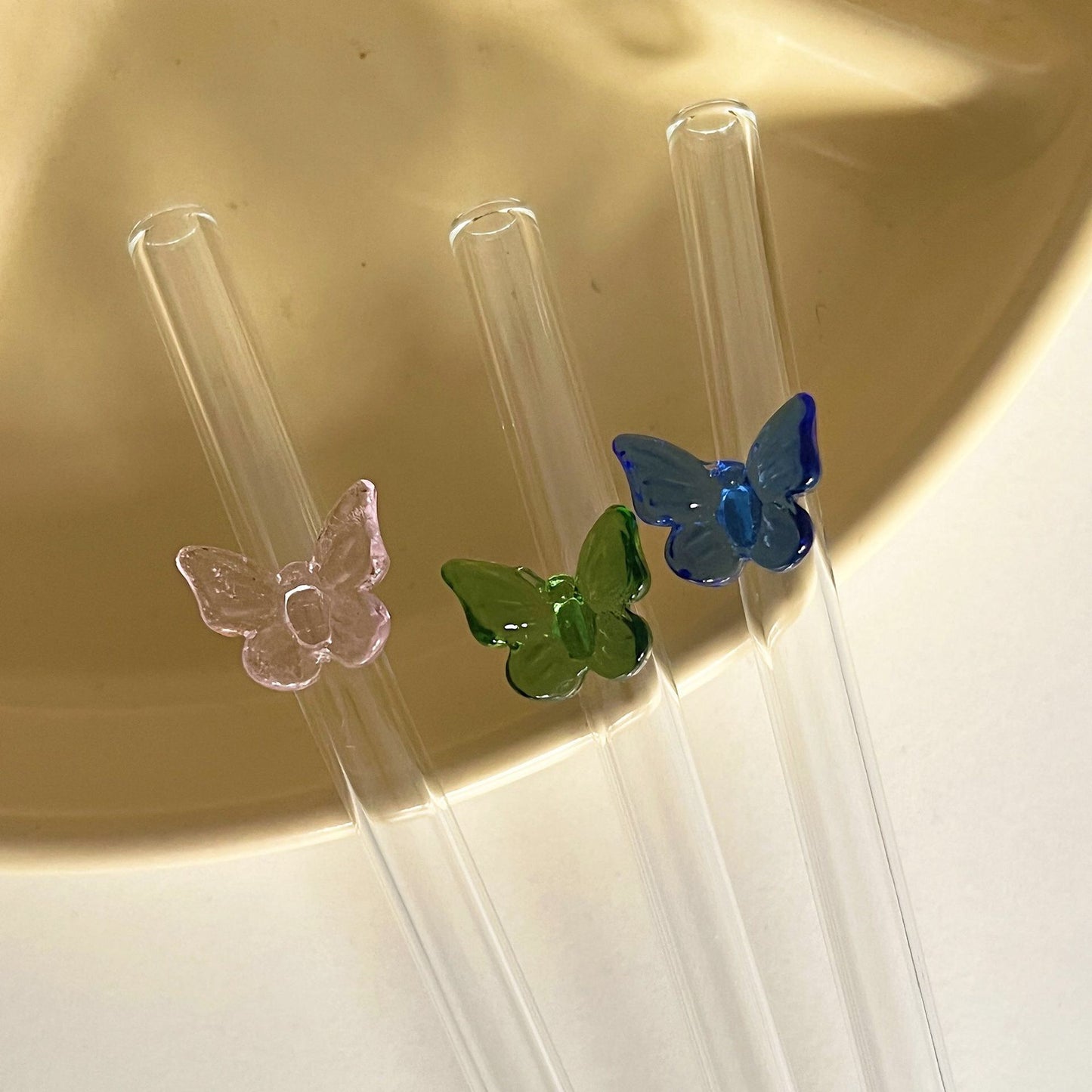 Butterfly Bent Glass Straws for Glass Cans