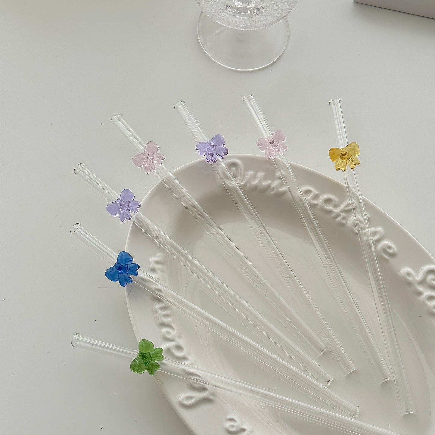 Coquette Bow Bent Glass Straws for Glass Cans
